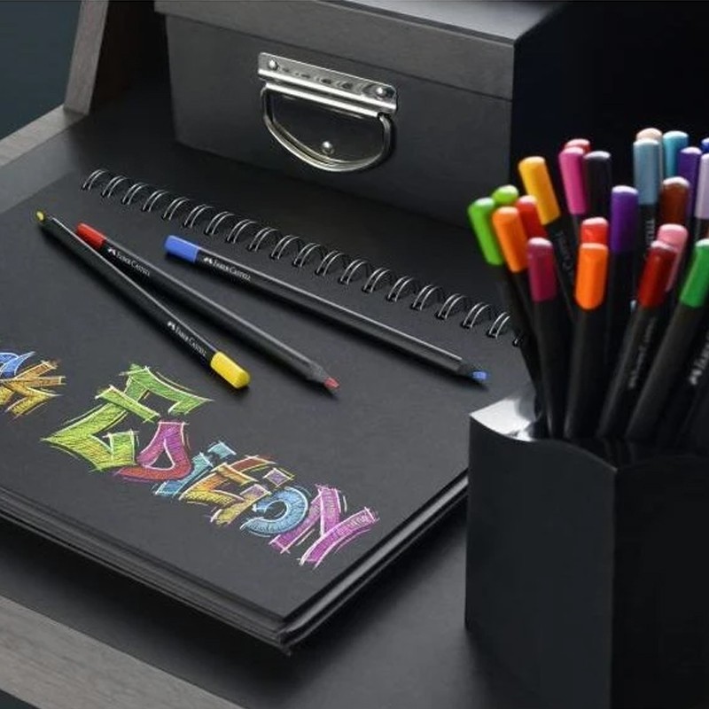 Creioane colorate din lemn negru, desene hartie culoare inchisa, 36 culori cartuseria.ro