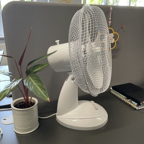 Ventilator de masa, putere 38W, 3 viteze, functie oscilatie 60 grade, inaltime 43 cm, carcasa metalica - imagine 11