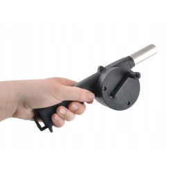 Suflanta manuala pentru aprinderea focului, varf metalic, manivela, 25x2.2cm, carlig suspendare, negru