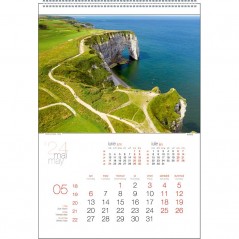 Calendar de perete cu imagini din natura, datat 2024, 12 file si o coperta, 33 x 48 cm