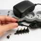 Incarcator universal reglabil 3-12V, USB, 30W, 6 varfuri interschimbabile, iesire 2000 mA, interfata CA, cablu 150 cm, negru Incarcator universal reglabil 3-12V, USB, 30W, 6 varfuri interschimbabile, iesire 2000 mA, interfata CA, cablu 150 cm, negru