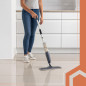 Mop plat cu pulverizator, din microfibra, 600 ml, 2 lavete, maner mobil la 180 grade, 123.5x41x14 cm Mop plat cu pulverizator, din microfibra, 600 ml, 2 lavete, maner mobil la 180 grade, 123.5x41x14 cm