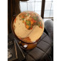 Glob geografic iluminat Optimus 30 cm – rotire in 2 planuri, harta politica, suport lemn cires Glob geografic iluminat Optimus 30 cm – rotire in 2 planuri, harta politica, suport lemn cires