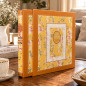 Album foto premium cu cutie, 500 poze 10x15 cm, 50 file, coperta carton gros, model floral vintage, 34x32x6 cm