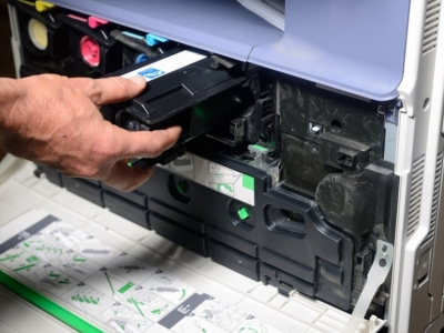 Cand si cum schimbam cartusul imprimantei?